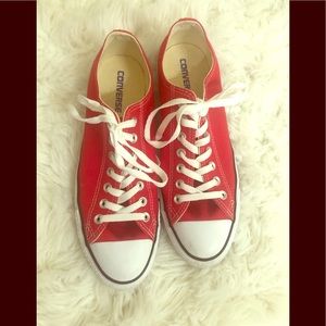 Men’s/Boys red converse sz 9